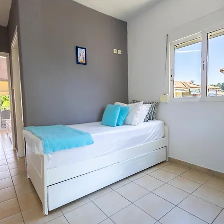 Apartmán By The Sea Apartments-studios