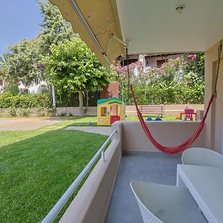 By The Sea Apartments-studios Siviri