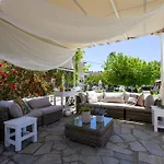 By The Sea Apartments-studios Apartament *