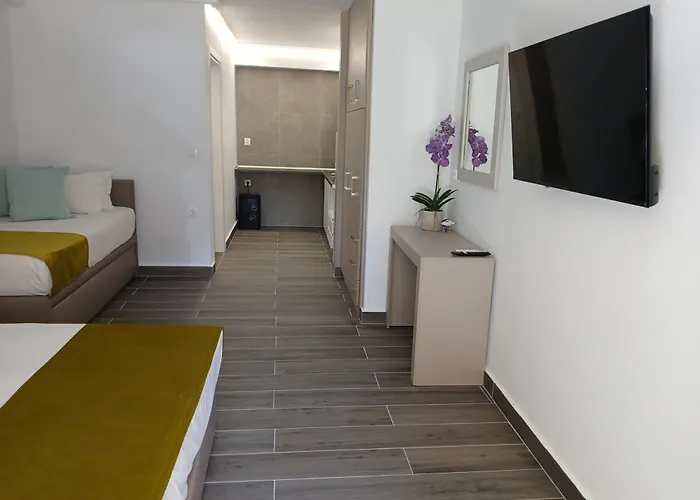 By The Sea Apartments-studios