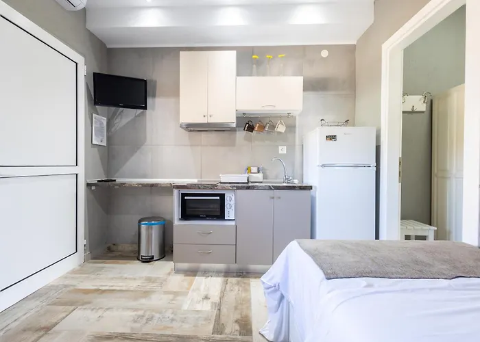 By The Sea Apartments-studios * Siviri